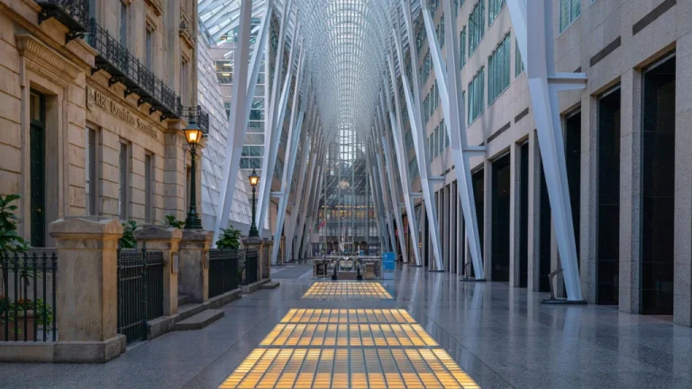 Illuminated glass paver atrium floor
